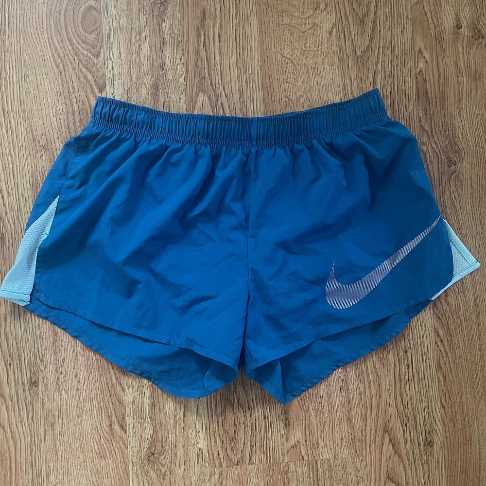 Nike Dri Fit lined running shorts, women’s M